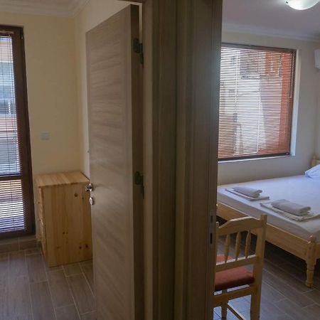 Rent Apartments Martin Beach Pomorie Exterior photo