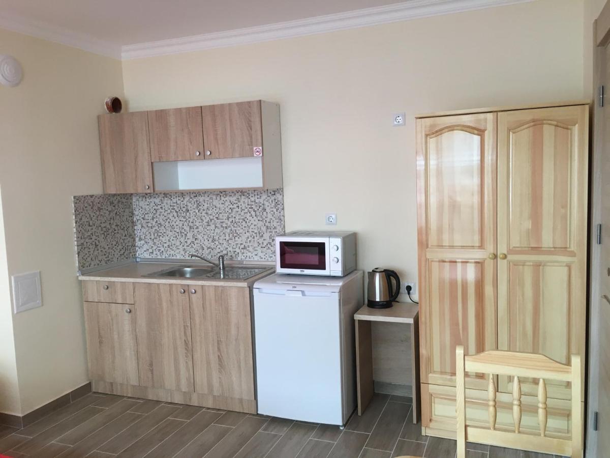 Rent Apartments Martin Beach Pomorie Exterior photo
